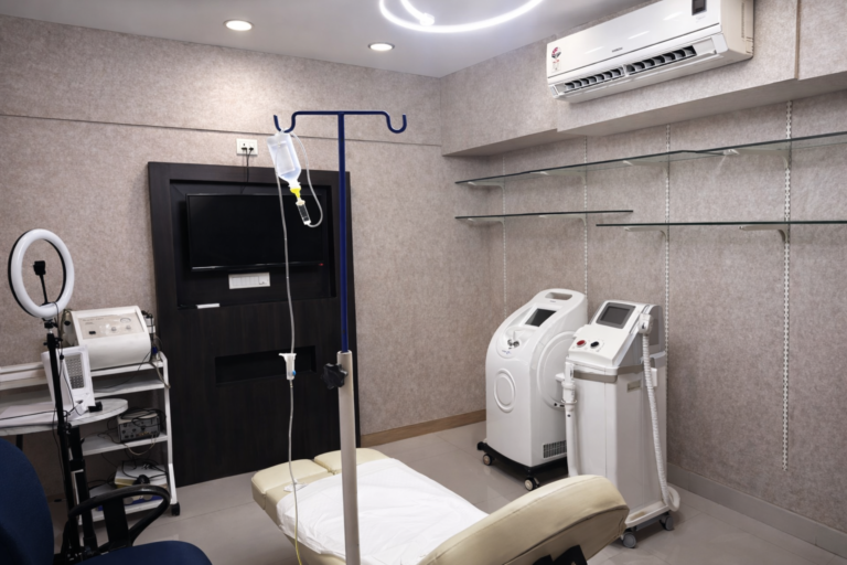 Brilliance Cosmocare in Mumbai, India: Procedure Room 1